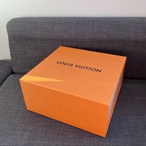 Medium Louis Vuitton Gift Box